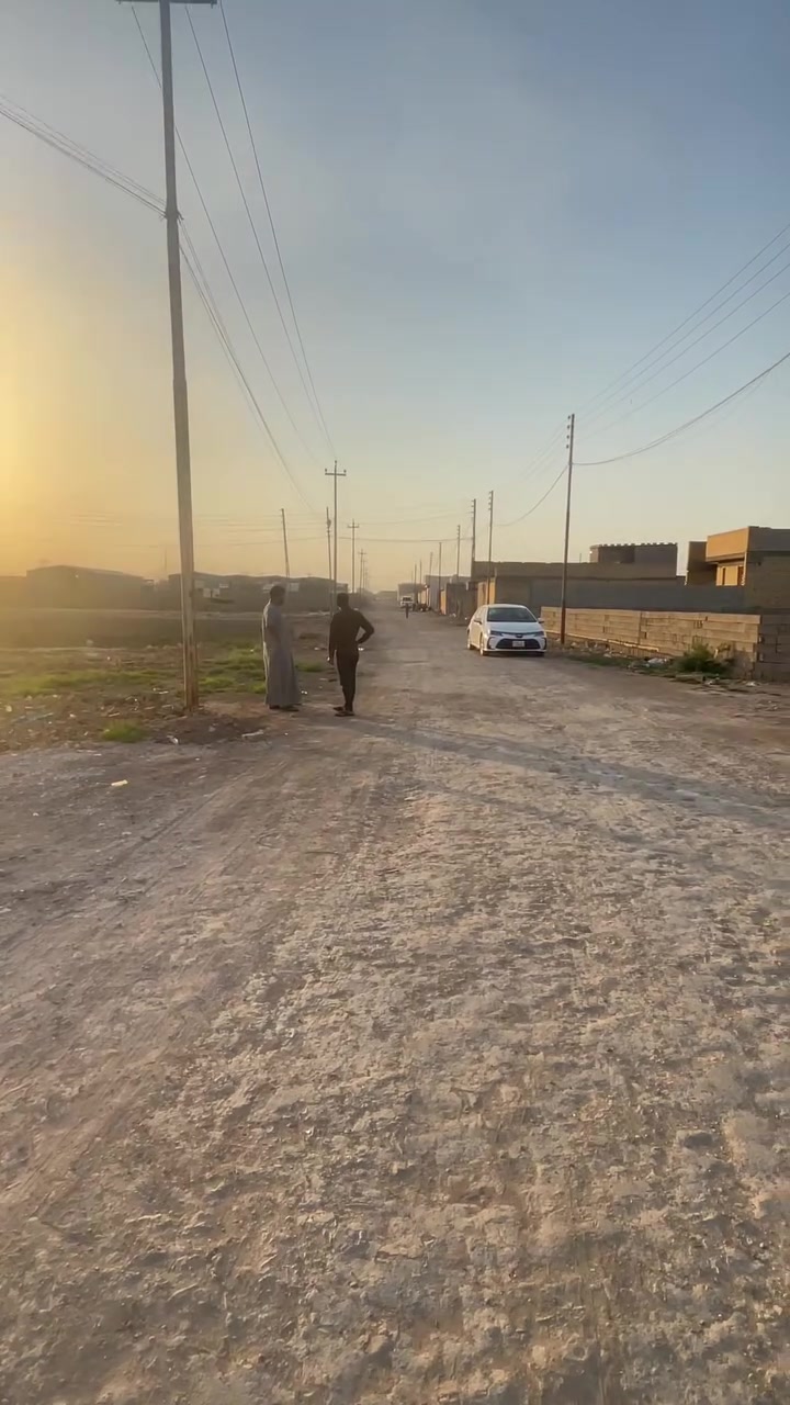 السلام عليكم دونمين بل نازحين على الشارع الريسي واجهه الدونمين 40 ونزال 125 موجد ماي كهرباء مدرسه خدمات كامله السعر وال استفسار اتصل واتساب ***********
