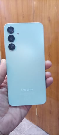 كلاكسي A16 • ١٢٨ • استعمال شهر