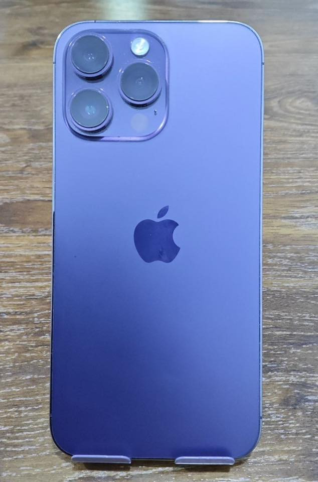 ايفون ١٤ برو ماكس للبيع
جهاز نضيف ومكفول بس بي هاي ضربه الشاشه والنقطه صارلها سنه و٧ اشهر ابد ما مشت ولا كبرت
للتواصل ***********
واتساب و اتصال
