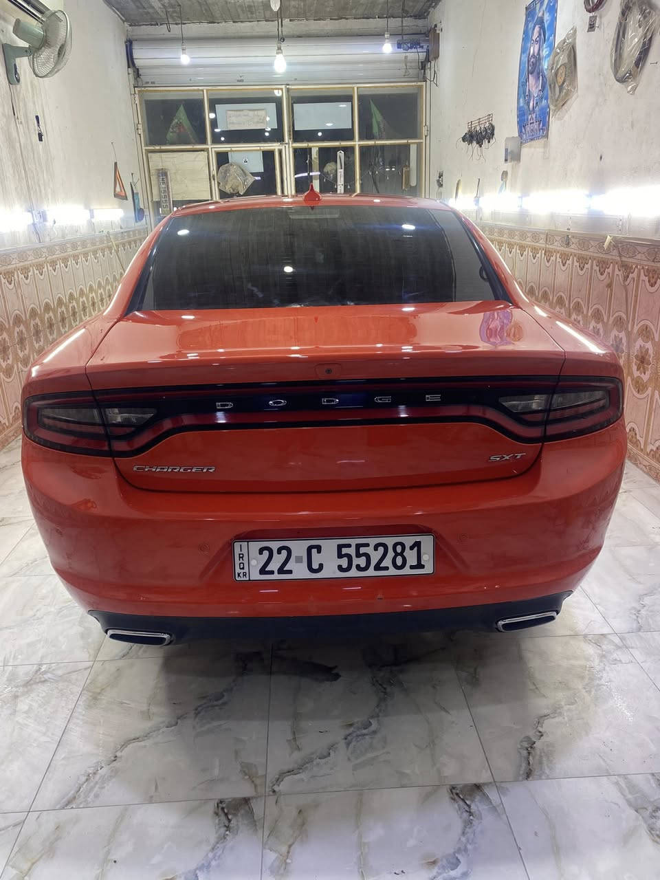 سلام عليكم 
جارجر لون مميز ( برتقالي )
مديل 2018 وارد كندي
داخله كفاله بلعراق تبديل جاملق ايمن 
وبارد بسيط بجاملق الأيسر ( الأماميات )
ودحكه يم الباب الخلفي شوف العين بسيطه
ماشيه 250 الف كيلو تقريباً 
السعر 225 مجال قليل
العنوان البصره القرنه
***********
