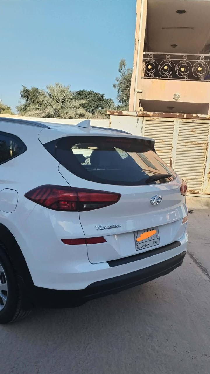 السلام عليكم
توسان وارد امريكي موديل 2020
مكفول من الصبغ محرك 2000 JDl
سياره جديده على وضع الشركه 
ضرر قبق جنطه فقط ومبدل تفصيخ 
بدون صبغ
ماشيه 43 m
مواصفات 
بصمه 
شاشه 
لد نهاري 
توقف ذاتي
تحكم جهتين
سايد بريك بصمه
كشن جلد +كهربائي + تدفئه
رادار امامي +خلفي 
رقم بغداد باسمي
تحويل ثاني يوم 
السعر 183$
لتواصل على الرقم 
***********

