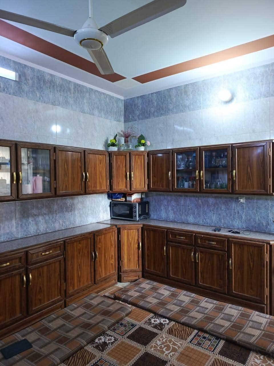 💎🔹مكـ✯͜͡المصطفى𝄠ـتب▪️💎
 
🕋 بسم الله الرحمن الرحيم 🕋

السلام وعليكم 
يوجد بيت ###  للبيع 

🌐موقع البيت التأميم الثانية مجاور مدرسة سارية

🪩 مساحة=  250  بطحي 

💎بنائة طابوك 

💎شارع = 10 نافذ على شارع 40

ويتكون من
1-غرف عدد 3
 2-صالة عدد 2
3-مطبخ عدد 2
4-استقبال + مناور 
يحتوي على سبالت عدد 2
ويحتوي على كاونتر
وبردات والبنكات 

🪩السعر = 135 وقابل التفاوض 

⭕ الاستفسار اكثر رجا مراجعة 

🥇#مكتب_المصطفى_للعقار 
  
ملاحظة/ السعر محدد من قبل صاحب العقار

💯علماً البيت جاهز للسكن🗣️
     
        ((شعارنا المصداقية)) 

⭕ اذا عندك عقار تريد تعرضه للبيع او تريد تشتري عقار  الاستفسار أكثر 

مراجعة (((مكتب المصطفى اللعقار))) 

________________________________

📬فقط ارسال المعلومات  على الواتساب او الاتصال على هواتف المكتب 

🤳متابعة الصفحه يصلك كل ما هو جديد

⏪ملاحضه: السعرالعقار  يحدد من قبل البائع

  🏘️بيع وشراء الأراضي السكنية والزراعية وكافة

 العقارات🏘️🌐Anbar Fallujah_ الانبار الفلوجة🌐.

       ((««نستقبل هواتفكم على لارقام التالية»»     
       {{  © المحامي ياسين رافع العيساوي ©}}           

***********   واتساب + اتصال 
***********    اتصال هاتفي كورك + واتسا
