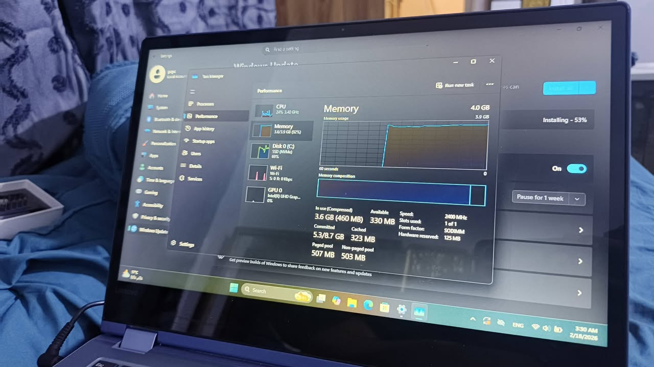 المعالج core i5 8250u
الرام 4gb ddr4
مساحه التخزين 250 gb m.2
كارت الشاشة UHD 620 2GB
الشاشة 1366*768 60hz
البطارية 45wh تشغل 5 ساعات اذا 100
اللابتوب يجي قلاب و شاشة لمس و سرعه استجابه خيالية و وياه القلم مالته الاصلي يفيد للتصفح و للالعاب الخفيفة و للدراسة و للعمل المكتبي و حجمه صغير و مناسب و سلم مو كبير و وياه شاحنته الاصلية و منصب عليه وندوز 11 بيه وايفاي و بلوتوث و بيه منفذين يو اس بي و واحد تايب سي و واحد اجدي ام اي و منفذ سماعه و منفذ اس دي و بيه بصمه ع الكيبورد مثل التلفون و بيه كامرة 720 اللابتوب بيه فطر من الجانب ما يأثر على الشاشة من اي ناحية او على اي شي ثاني اللابتوب شغال مابيه اي خلل او اشكال لابتوب كلش يفيدني بس معوز فلوسه و دابيعه و البطارية مابيه اي اشكال شغاله
السعر: 220 مع العلم سعره يسوه هواي اكثر بس معوز فلوسه


**إذا كنت صاحب هذا الإعلان وتريد حذفه لأي سبب، رجاءا أرسل رسالة إلى الدعم الفني**