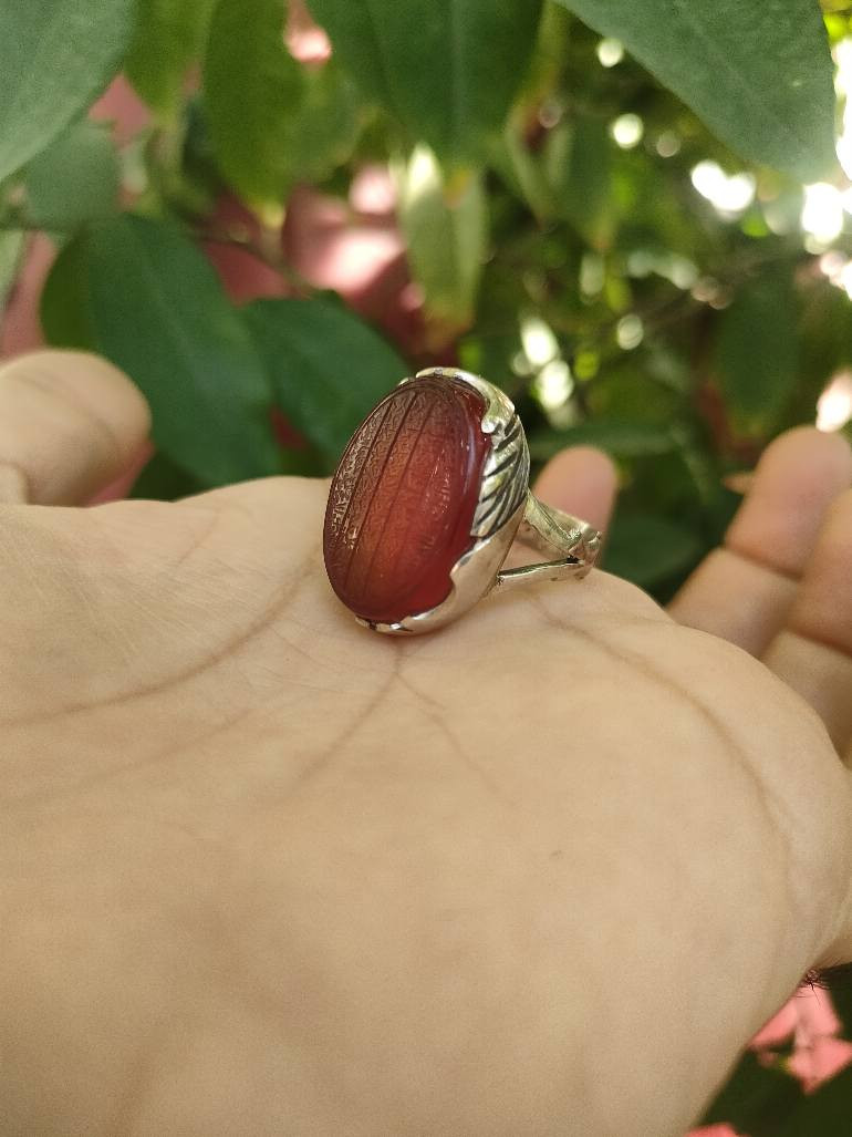 الصمت في حرم الجمال جمال... كرز الكرز للفخامة عنوان  الشغل يسولف مخطوطة آية الكرسي بسعر مناسب اريده ٧٥ مكاني كربلاء وبالعافية ع اليصيد يوجد توصيل لجميع المحافظات واتساب *********** / *********** 💎💍❤️💫🍒 كربلاء, العراق
