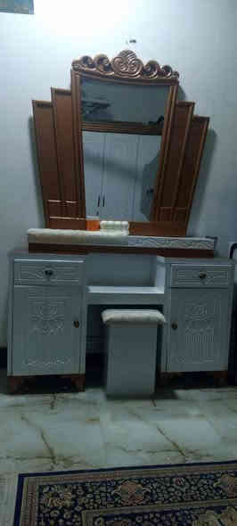 غرفه نجاره مستعجلين عل بيعته يريده يراسل وتساب ***********ناصريه مركز
