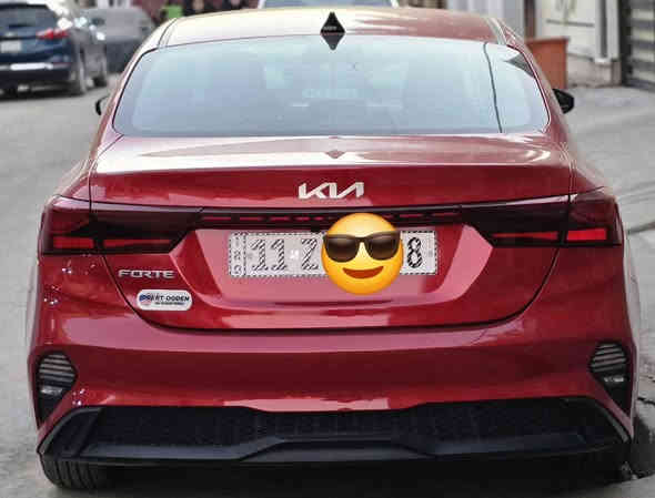 السلام عليكم 

كيا فورتي2024

مواصفات : مكينة 2000 دوش / شاشة كبيرة / كامرة دوارة / رادار تعديل مسار / اوتو بريك  / مود درايف / تحكم ستيرن / كروس سرعة / ويل كب / مانع انزلاق / بلوتوث / اواكس / USB 

ماشيه11000 بحالة زيرو
صور حادث موجود بل منشور تبديل بنيد وجاملغ الأيمن فقط  سعر 163  ورقه السياره (بأسمي الشخصي)
مكان السياره /بغداد حي جميله/ ***********محمد مندلاوي
