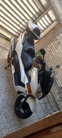 سلفر ونج جيتي 400.  السعر خاص مكاني بلديات.  07713425888