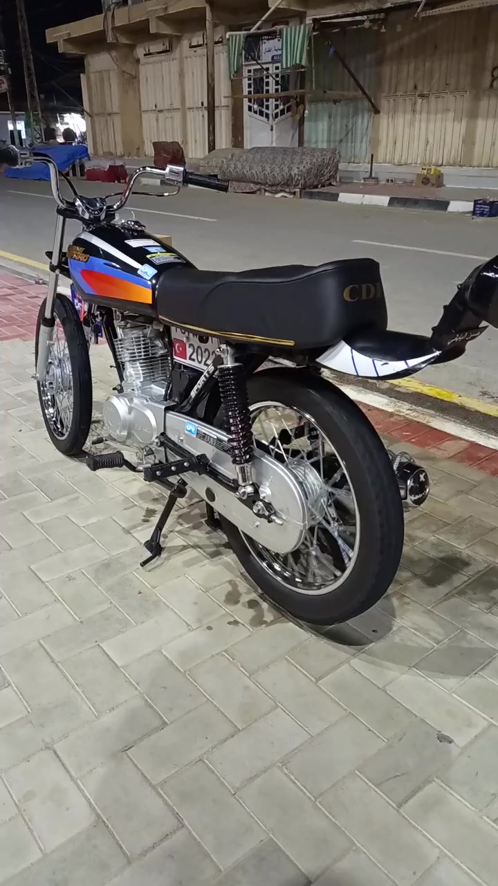 السلام عليكم للبيع موديل 26 تعمير ما سال الاسبوع شرايط بخاص مكاني كربلاء


**إذا كنت صاحب هذا الإعلان وتريد حذفه لأي سبب، رجاءا أرسل رسالة إلى الدعم الفني**