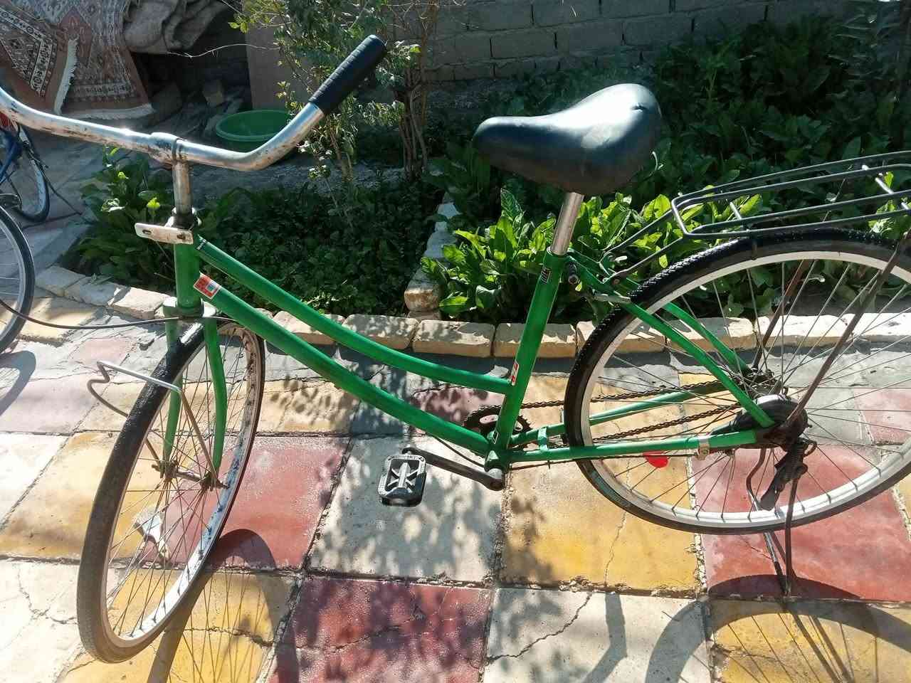 بايسكل حجم 26 مصبوغ جاهز ناصريه التضحيه السعر 50او بيه مجال للستفسار ***********
