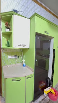 كاونتر تركي مستعمل للبيع   بسعر مناسب للاستفسار 07713862994