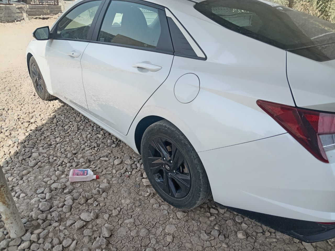 السلام عليكم
النترا ٢٠٢١ بغداد دولي لون ابيض بنيد مبدل البلادي وشخط بالباب الجانب الأيمن بدون اي داخل مكفول شاشة كبيره بصمه تشغيل وأبواب محرك دوش كير AT   تحديد مسار نقاط عميا  رادار لد نهاري سياره حلوه سياره باسمي تريد تحويل او وكاله الرقم *********** مكاني واسط 142وبيه مجال لطيبين
