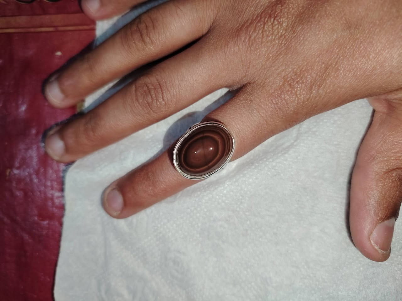 خاتم جزع يماني
صياغه يدويه ثقيله 
فضه ٩٢٥ 
قياس ١٧/٥
سعر ٤٠ مع توصيل السعر ثابت


**إذا كنت صاحب هذا الإعلان وتريد حذفه لأي سبب، رجاءا أرسل رسالة إلى الدعم الفني**