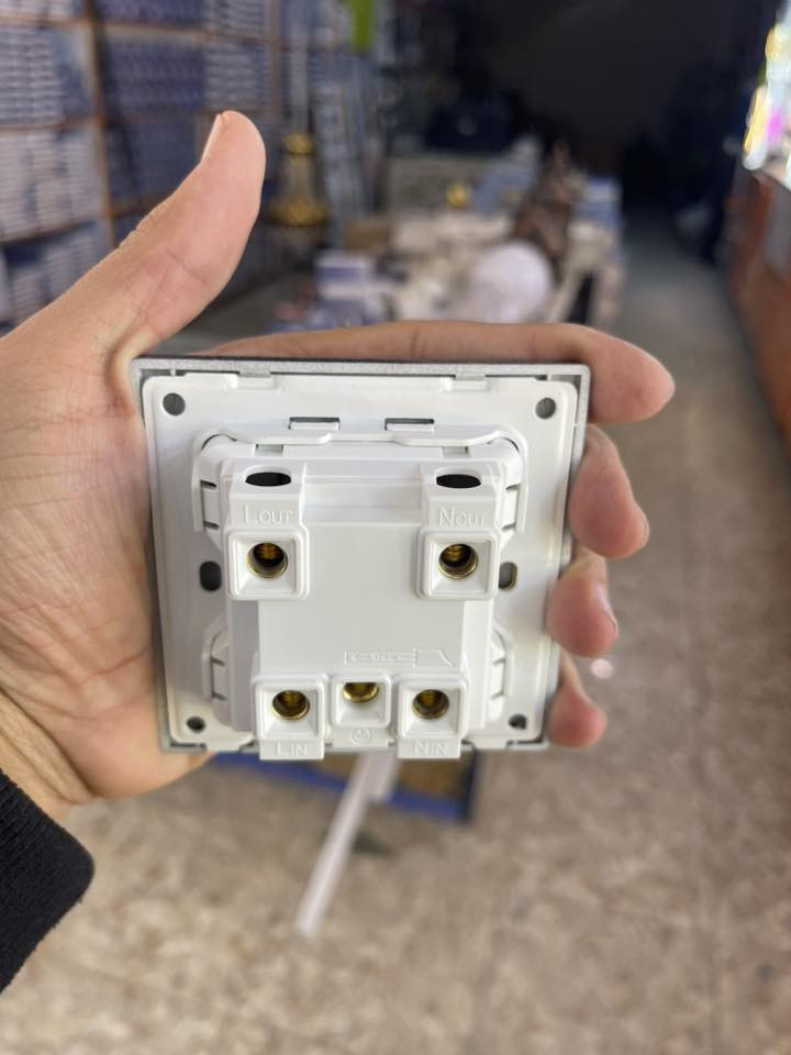 سويج سمارت هوم ضمان مفتوح مديلات جديده
استفسار 
***********
يوجد توصيل جميع المحافظات
