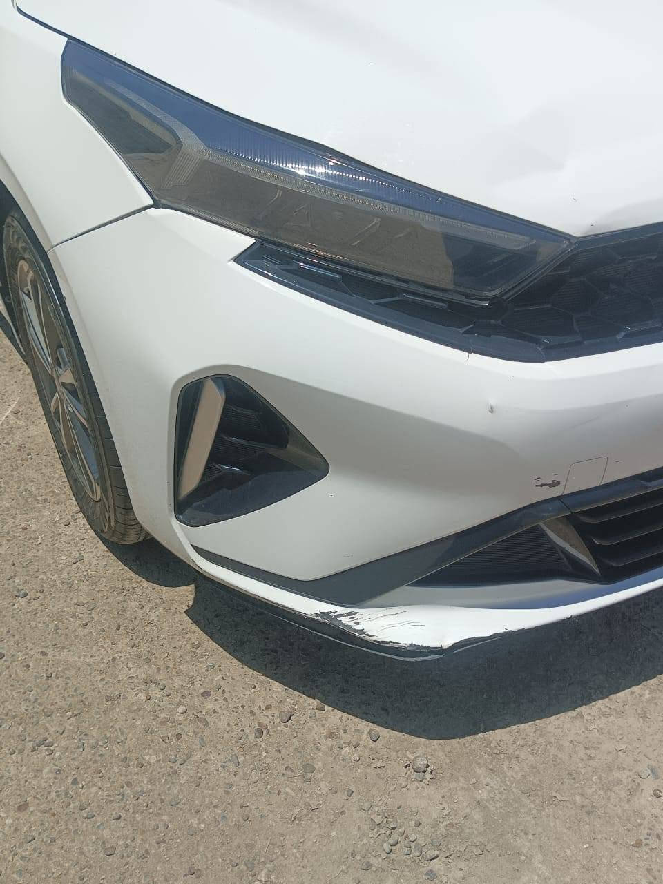 سلام عليكم
للبيع k3 خليجيه 

موديل 2022 
السيارة بيها فقط طخات موضحه بصوره بدون صبغ 
فول مواصفات ١/١ 
ماشيه ٣٦ الف 
السعر // ١٢٥ وبيها مجال قليل 
***********
عنوان / بغداد حي القاهرة
