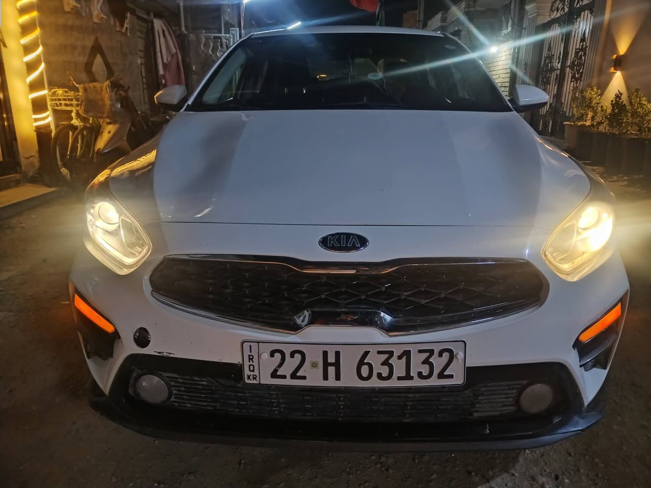 السلام عليكم 

كيا فورتي 2020  لون ابيض        رقم اربيل الجديد

السياره بأسمي وهزه جديده 

حجم المحرك 2000 دوش مكفول 

وارد امريكي: حادث جاملغ خلفي قبغ البانزين موجود بلصور رقم الشاصي وابحث عن الحادث 

ماشيه 112  

السعر/ 130 قابل للتفاوض

مكان السياره/بغداد-الكاظميه 

تواصل واتساب ***********

*********** واتساب
