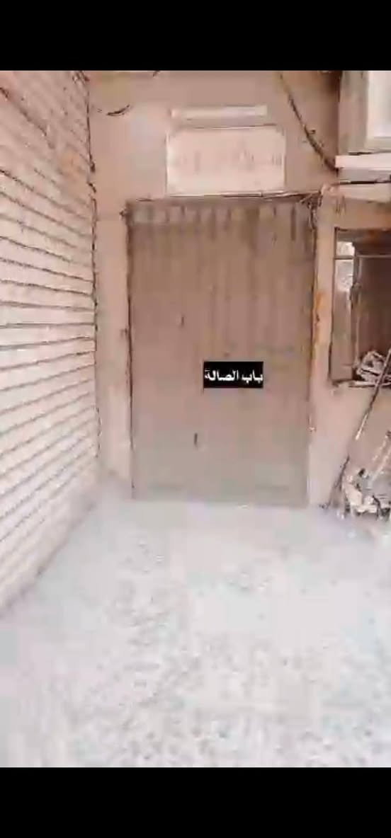 دار #للبيع المساحة ١٠٠م 📍
في حي الجهاد منطقة الـ 95

​الأبعاد: واجهة 5 متر × نزال 20 متر.
​التفاصيل الداخلية:​غرفة نوم + صالة.

​مطبخ + حولي .​كراج سيارة + منور.
صحيات + سطح. للاستفسار 💰
*********** ☎️ اتصال & واتساب
 / ايجارات ماعندي / موجود فديو
السعر 130وبيه مجال
