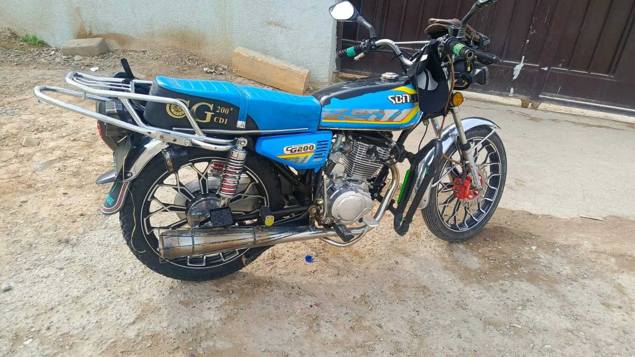 للبيع موديل، 2024 سعر مناسب جداً دراجة شرط كهربائيات كامل شغاله نقص اشارة وره مكسورة محرك مامفتوح محرك 200c. 

***********
