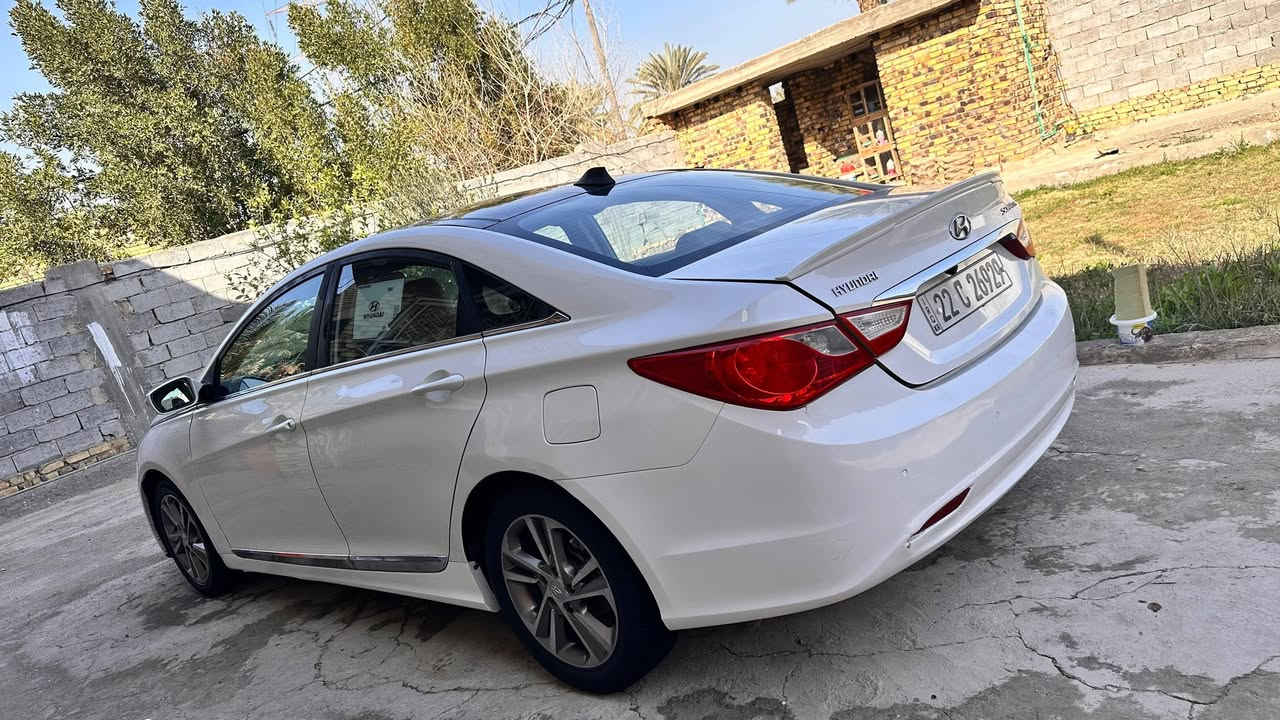 سوناتا 2011 خليجي 
كفالة عامة 
مكينة 2400 دوش 
حدادية جديدة 100%
رقم ارييل صار اسبوع من رقمتها جديد 
سونار السيارة موجود 
السعر 128 بيها مجال بسيط 
مكان السيارة ديوانية 
معلومات اكثر اتصال 
***********
