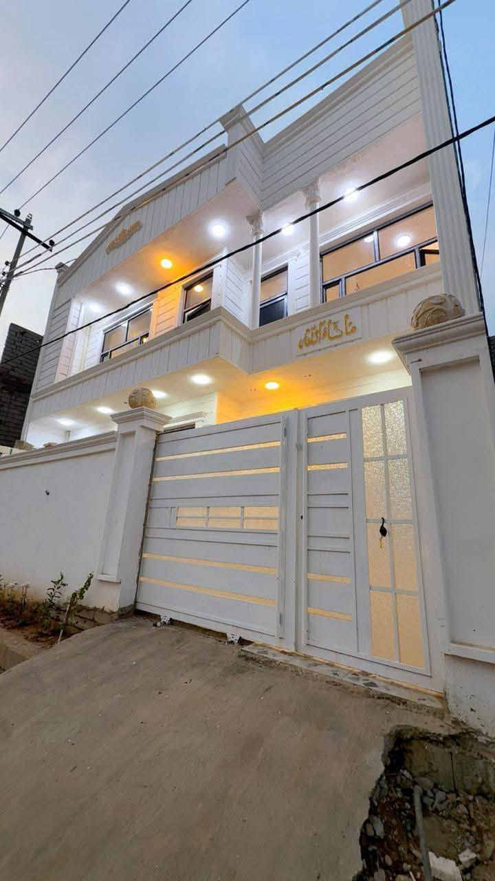 دار للبيع ١١٠ م مربع على شارع الثالثة الرئيسي
١٠ × ١١ طابقين ٣ غرف ، إستقبال ، مطبخ
مناور ، دورات مياه داخل خارج 
واجة البيت ملكي فوم تركي والداخل بورك
بناء حديث جاهز للسكن 
خدمات كامله ماء مجاري تبليط كهرباء 
نوع العقار طابو زراعي سند ٢٥ 

للأستفسار أكثر اتصل على الأرقام التالية او على الخاص 
وسام اللهيبي  ***********
ياسر فارس حسين  *********** 

مكتب الجزيرة لبيع وشراء الأراضي والدور السكنية

تابع الصفحة ليصلك كل جديد 🏠
