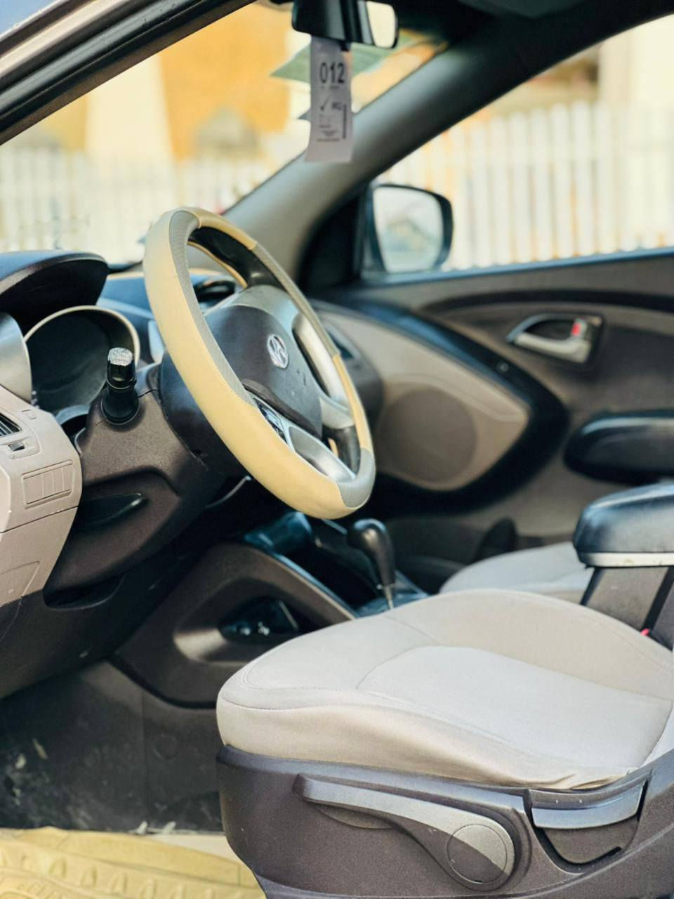 سلام عليكم سيارة نوع توسان خليجي موديل 2013 للبيع الاستفسار ***********
