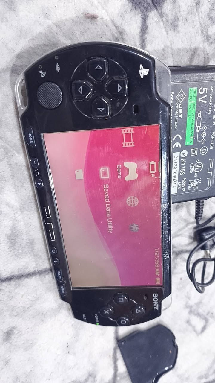 65 مع توصيل
مهكر وكامل مع رام 4Gb
كامل ملحقات شاحنه وبطاريه 
المكان بصره اذ تحب تجيني للبيت
***********
