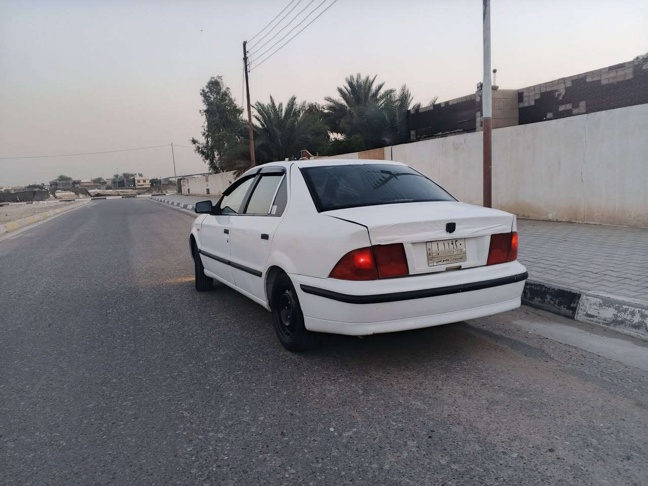 السلام عليكم سمند 2012 للبيع مكينه كير حداديه مكفولات بيه ضربه جاملغ خلف الصدر ومعمره خياساته السياره حلوه ومثل الصور رقم قادسيه وراعيه هم دوانيه يريد مداور مكان السياره كربلاء غير متواجد بل فيس ***********
