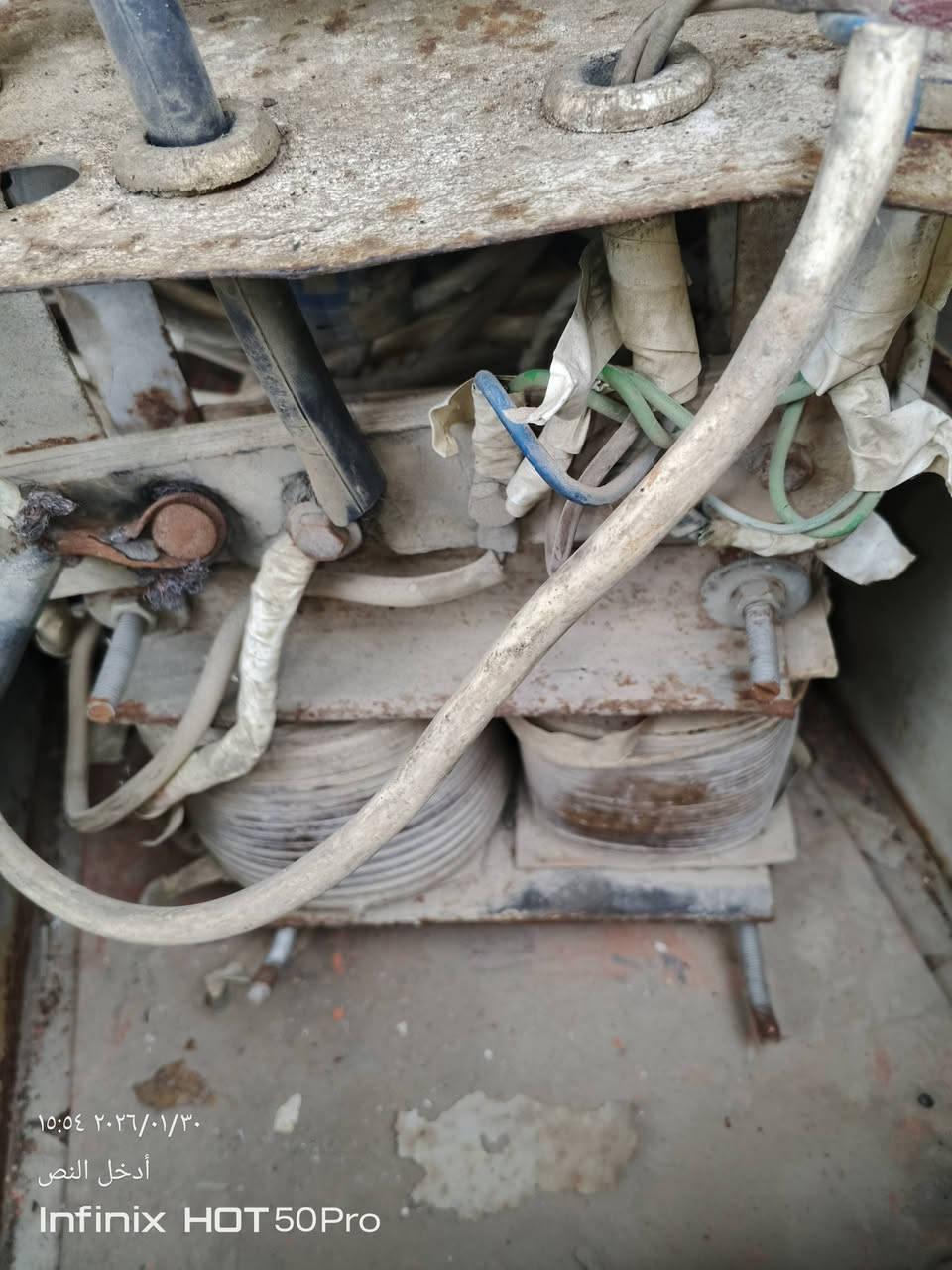 ماكنة لحام القادسية القديمة ملف ظفيرة كما موضح بالصورة شغالة للبيع السعر 150 الاتصال ع ***********
