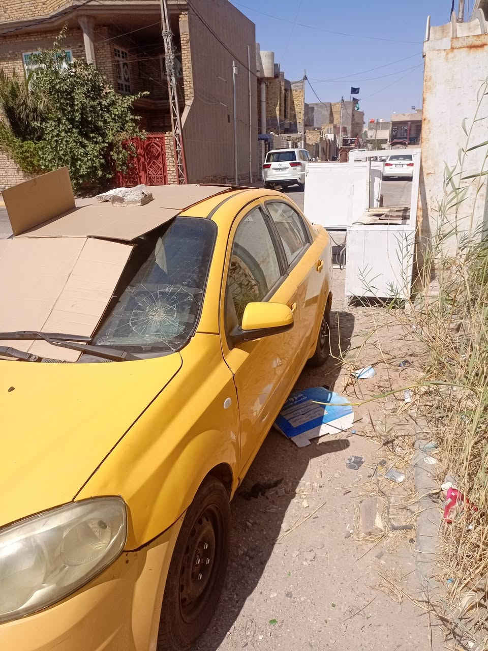 سلام عليكم 
افيو ٢٠٠٨ مكينه مسكر كير عادي 
السياره متروكه عاطله ضفيره 
انطيك ضفيره وقاعده فيوزات مشتريهن 

مراوس أو بيع 
للتواصل ***********
السياره بالكوت
