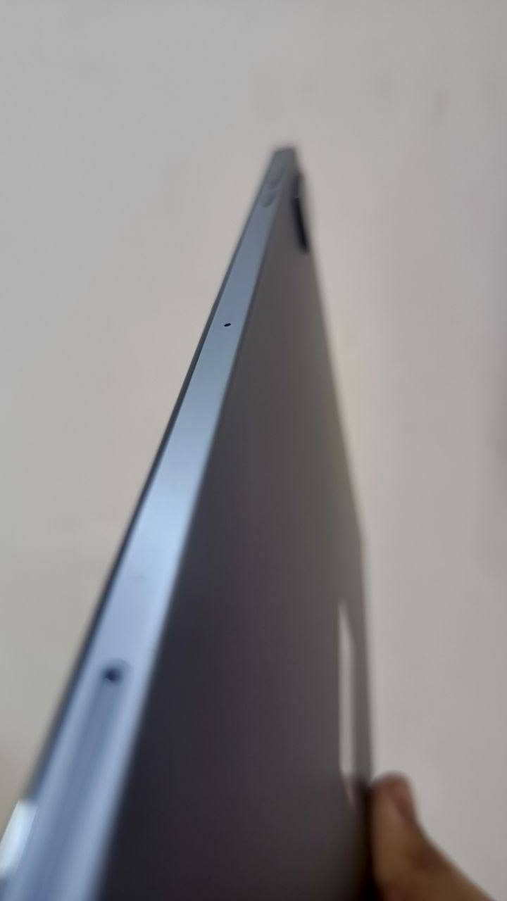 سلام عليكم ايباد للبيع ،،،HONOR Pad x8a  ،،،، تصميم املانيوم 

دقتها HD 
 مساحته 128 
 4 سماعات دبل محيطي 
بطاريه 8300 كلي انبير 
شحن تايبسي ورام 8 
ويشغل بل بوبجي 60 فريم 
معالج اسناب دروكن 680   عشوائيه 4 
والحجم الشاشه 11 انج وبدقه 90 هيرتز 
وحافات الجهاز  7.25 m.m 
وزنه 495 g 
 مستعمل شي بسيط ونضافه 95% 

سعر 250 وبيه مجال بسيط. 

متواجد واتساب ***********
