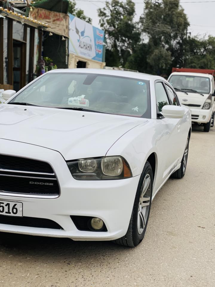 جارجر 14 خليجي 
كفاله عامه ماعدا فتح بالجاملغ الايمن  
رقم نكليزي بصره مشروع وطني مكان السياره ميسان  
مكلف بالنشر الاستفسار اتصل على
رقم ***********
