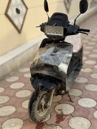 دراجه فراشه للبيع سعر 200 وبيها مجال عوزها كفرات فقط شغاله ونضيفة 0782...