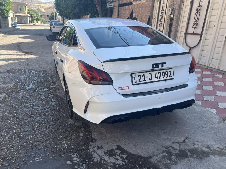 Mg gt 2025 
13000 km 
Boyax tank 
Hichy pewa nia 
Kaml jwankary 
*********** 
103 waraqa
