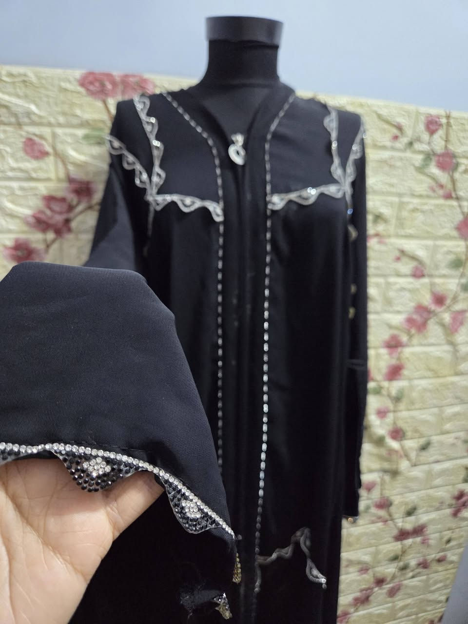 بنات كسر خليجي وجبات عدد القطع ٧٥ قطعة  ابيعهم شلعة هاي نموذج منهم بس الشراية تدخلي رجااا


**إذا كنت صاحب هذا الإعلان وتريد حذفه لأي سبب، رجاءا أرسل رسالة إلى الدعم الفني**