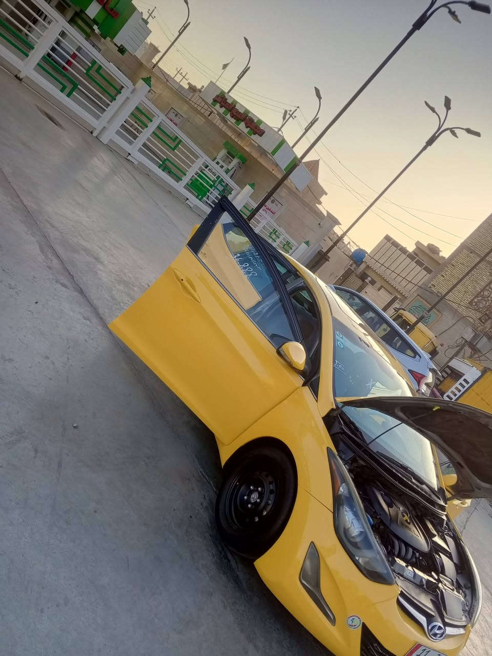 انتره 2014 واراد امريكي بدون حادث مكينه 1800
مكينه وكير جديد تخم تاير جديد صدر امامي وخلفي جديد 
تبريد ثلج 
بسمي مصفره هيئة والغرامة وسنويه جديده هزه جديد رقم دولي بغداد الإنكليزي 
----------------------------------------------
فول 1/1 اعلى فئه
بصمه تشغيل 
بصمه ابواب 
بصمه صندوك 
فتحه سقف 
تحكم اربع جهات 
مانع انزلاق 
ايكو 
شاشه صغيره
كامره
نضام Eco
منظومه زنون اصلي 
هورن سيدان
كشنات كهربائيه 
تبريد كشنات
تبريد تدفه بالكشن
كير at
نظام abc
اشاير بلمري
تحكم مري
دوشمه جديده 
السياره جاهزه مجهزه من كل النواحي السعر 100 وبيه مجال العنوان بغداد ***********
