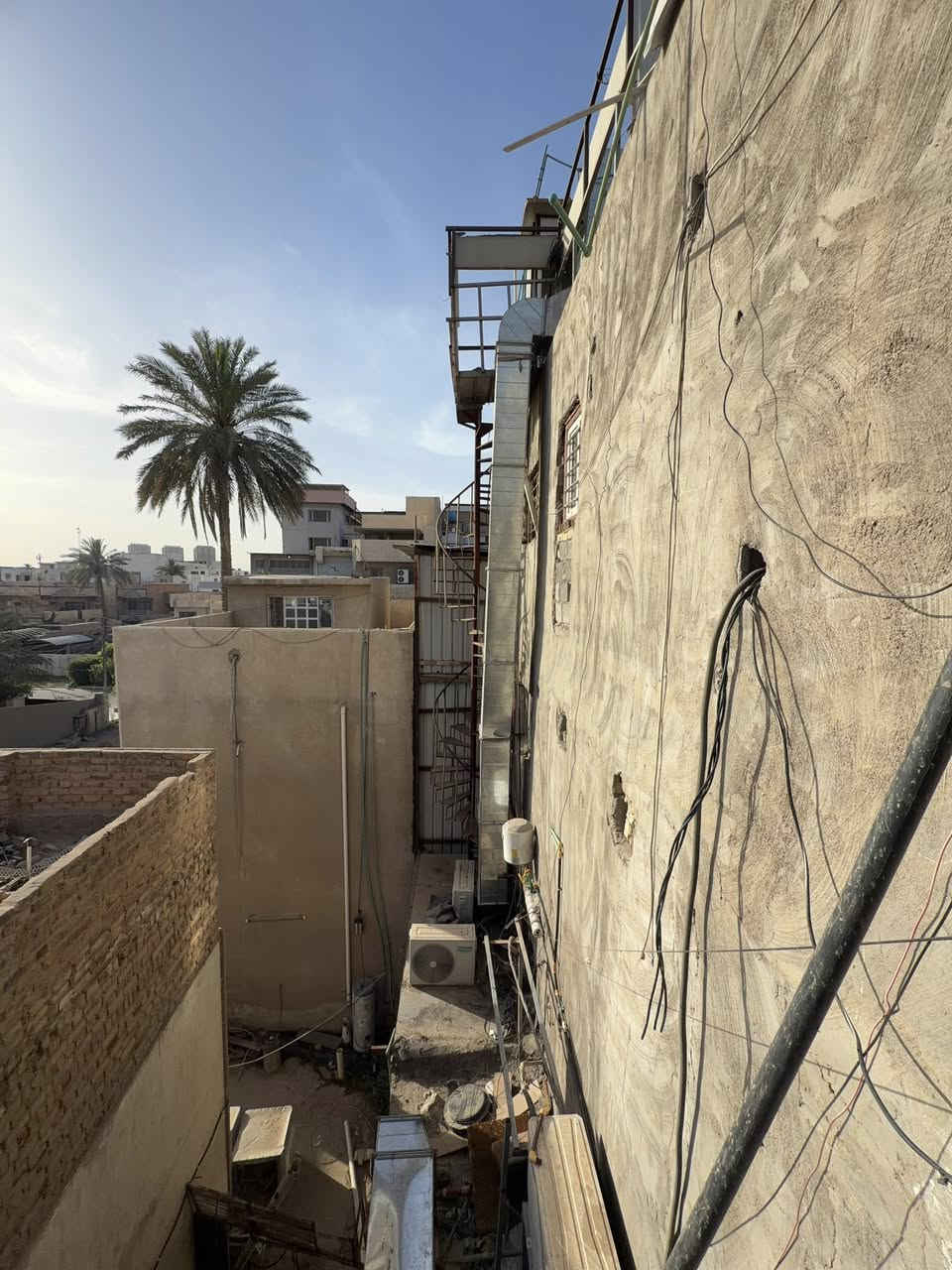دكتات ارتفاع 10 مستر مع مفرغه هواء.  تانكي عدد4  استخدام قليل


**إذا كنت صاحب هذا الإعلان وتريد حذفه لأي سبب، رجاءا أرسل رسالة إلى الدعم الفني**