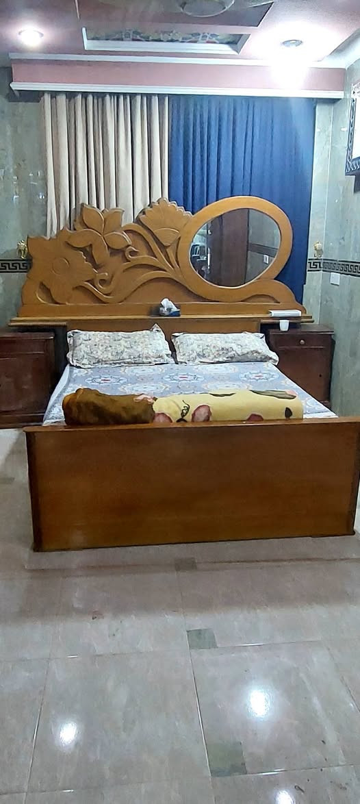 الجرابي ٢٥٠ العدد ٣ والميز تواليت ابيض ١٠٠ ولكنتور ١٢٥ والميز زجاج ٤٠ والغرفة ٦٥٠


**إذا كنت صاحب هذا الإعلان وتريد حذفه لأي سبب، رجاءا أرسل رسالة إلى الدعم الفني**