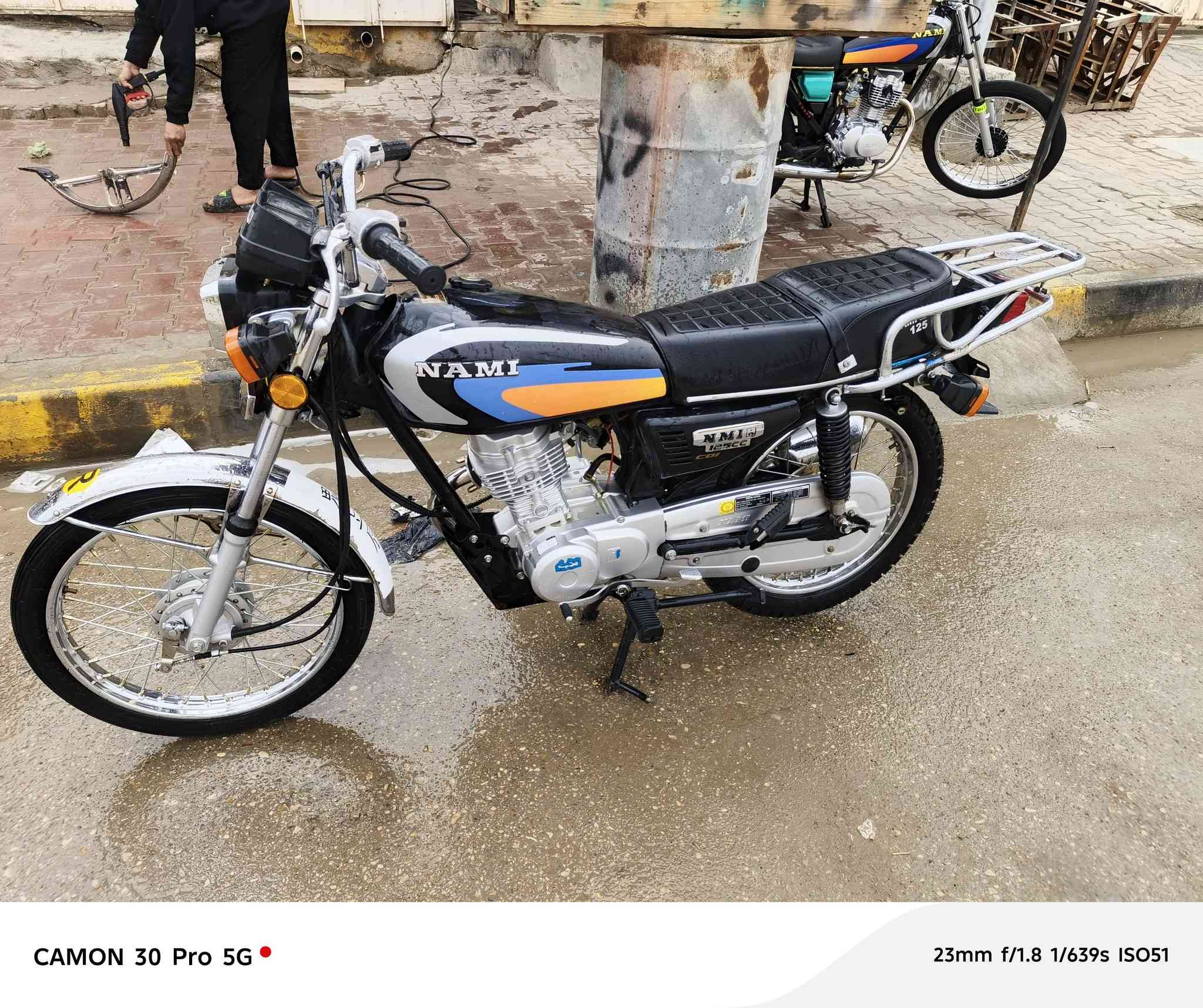 دراجه للبيع تعميره 25جديد 2011شاصي سعر 750وبها مجال رقم ***********مو شراي لا تعبنه
