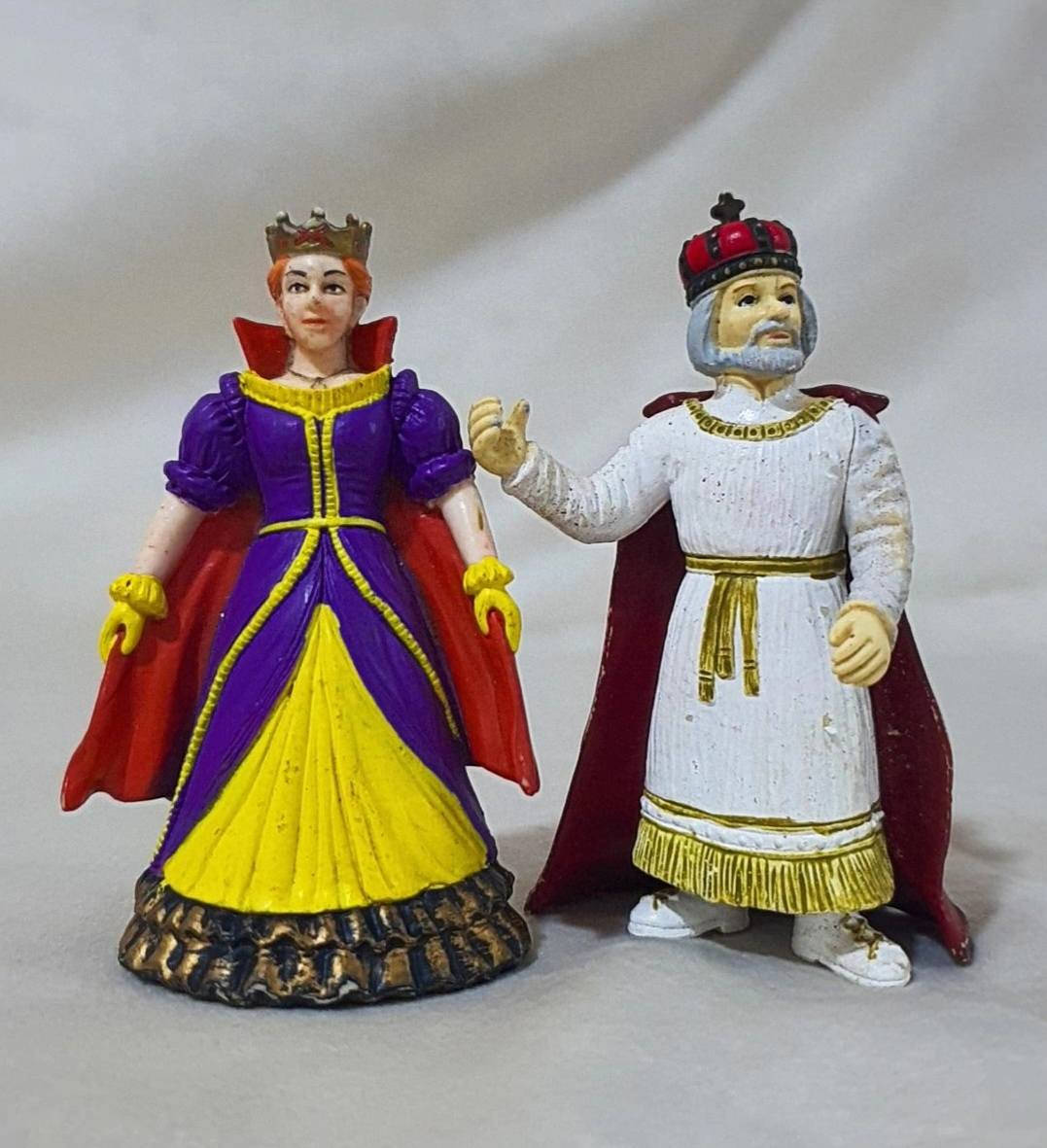 ملوك وأميرات العصور الوسطى اغلب القطع papo 🌱
الاسعار اسفل الصور


**إذا كنت صاحب هذا الإعلان وتريد حذفه لأي سبب، رجاءا أرسل رسالة إلى الدعم الفني**