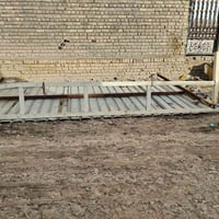 قمره البيع طول 3 ولعرض 5سعر 150        07801656723