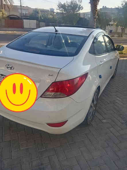 السلام عليكم أكسنت موديل 2017 خليجي فول سيارة رقم بغداد أنكليزي هزه جديده ورقم جديد وسنويه جديده سياره مكفولة من صبغ وتبديل  بيها فقط بارد بالباب والجاملغ الخلفي جهة الصدر كير محرك صدر تايرات باتري كلها جاهزات  استخدام شخصي
ماشيه 110 مابيها اي  نقص سياره فول فتحه وشاشه وكامره لايت عدسة دبل جكمجه محرك 1600 قطرتين تحكم ستيرن  السعر 119$ مكان سيارة بغداد
حي العامل رقم تلفون ***********
