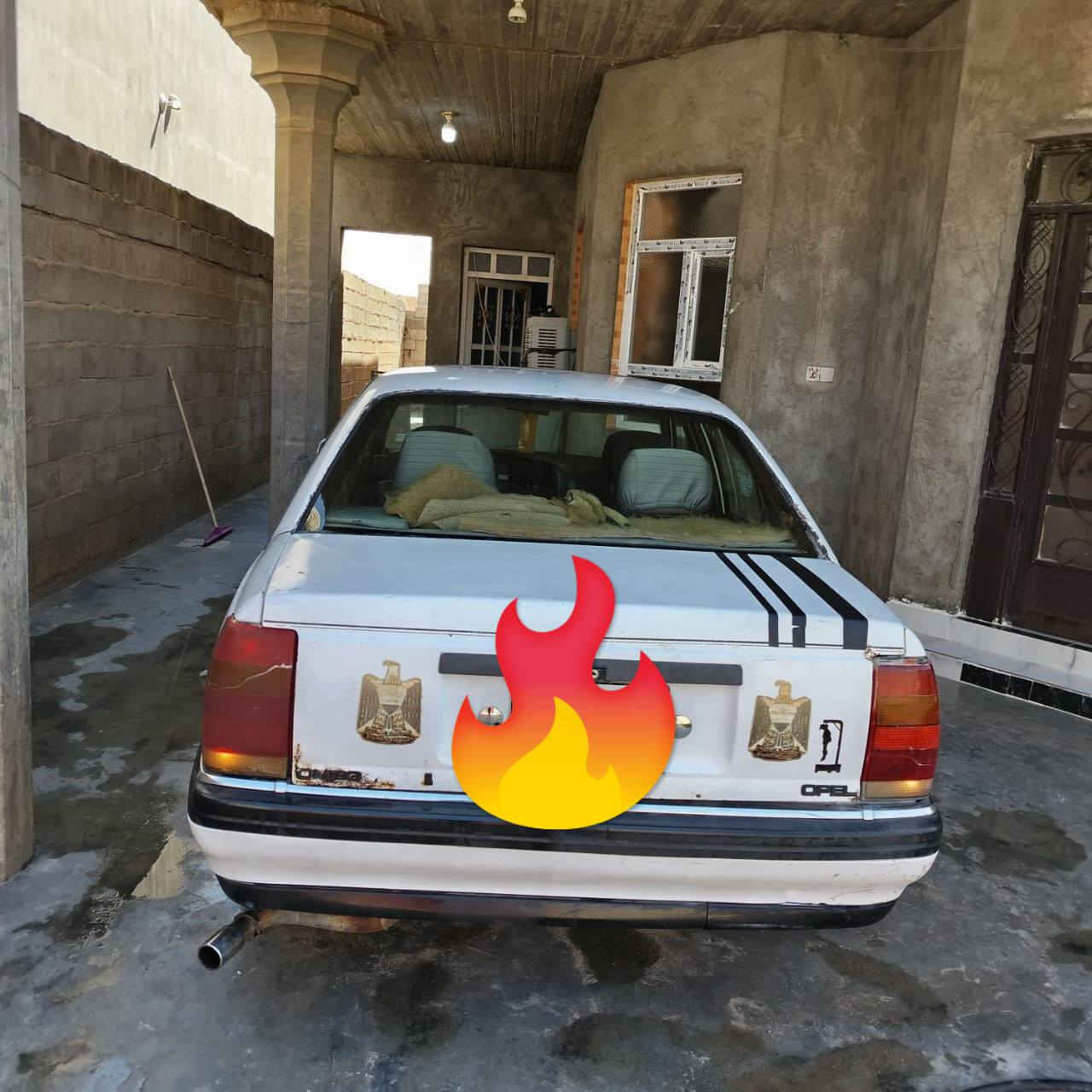 السلام عليكم اوبل اوميكا معروضه للبيع السعر 25وبيها مجال طخم تاير جديد محرك 2000موديل91 لتواصل ***********
