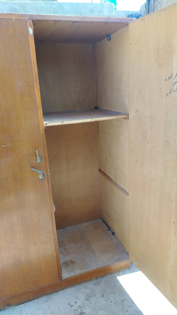 سلام عليكم
كنتور بابين نضيف
وجربايه عدد 2
لتواصل ع الوتساب ***********
