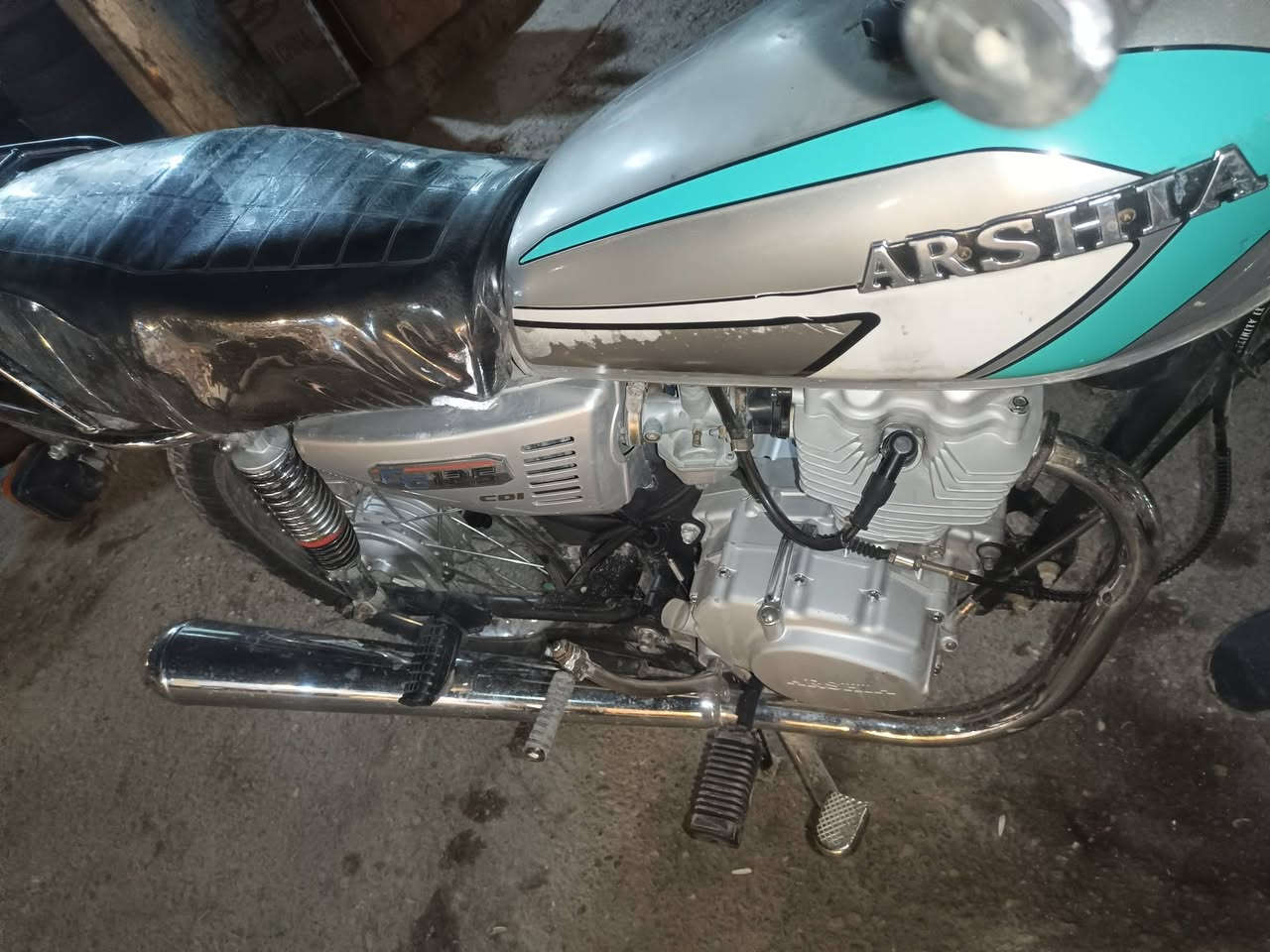 السلام عليكم
دراجه 4كير ارشه موديل (21)  للبيع دراجه كفاله محرك واوراق مكان واسط/قضاء النعمانية 
الاستفسار اكثر اتصل ***********
