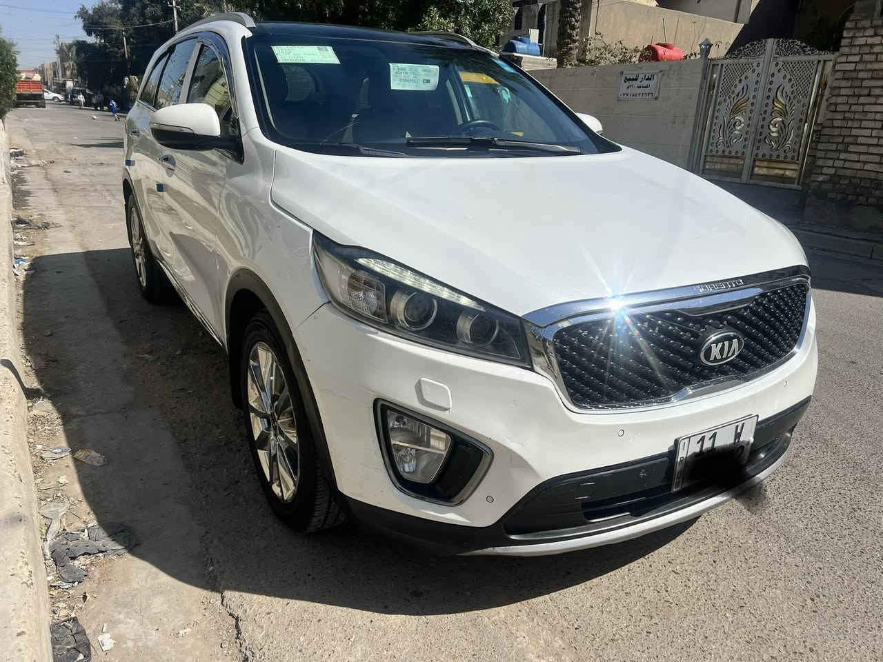 السلام عليكم سورنتو ٢٠١٦ خليجي موصفات السيارة    
١/ستة سلندر 
٢/بانوراما 
٣/بصمه 
٤/كشنات جلد 
٥/كشنين كهرباء 
٦/فور ويل 
٧/زراك 
٨/شاشة وحساسات 
٩/مري شفط 
١٠/لايت زنون بلاد
 ١١/سبعة راكب 
١٢/ماشية ٩٦حقيقي  
 سنوية وهزة جديد تحويل ثاني يوم سيارة خليجي فيها فقط اثر جراد بالصندوق بدون ضربة موضح بالسونار مع صور للاستفسار الاتصال علي ***********
