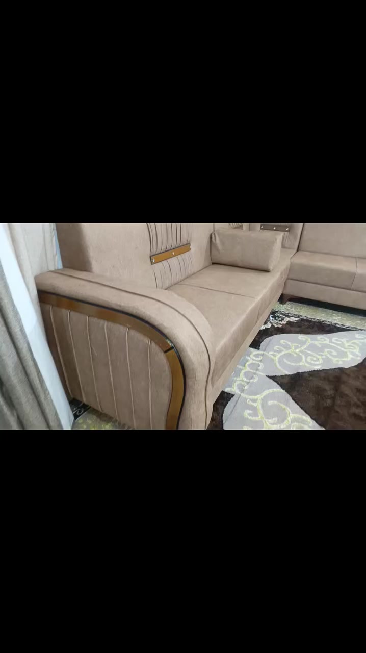 شغل حسب الطلب ضمان خمس سنوات المتر 100الف بلوك اسود خشب جام وسفنج مميز اول مكانه بغداد بوب الشام يوجود توصيل بغداد وجميع المحافظات للطلب مراسله خاص او الاتصال *********** ***********
