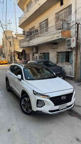 هونداي سنتافي 2019
السيارة خليجية
مواصفات فوول للاخير
فتحة قطعتين 
شحن لاسلكي
سبعة راكب
بصمة
تبريد اربع قطع حته تحكم خلفي اكو
كشنات كهرباء
وبعد كلش هوااي مواصفات مذكرتهن مثل تدفئة كشنات ورادارات امامي خلفي جانبي مري شفط وغيرها هواي مواصفات
مكينة السيارة 6 سلندر 3.5 كير ثمن نمر شفتات ستيرن المرغوب.
السيارة بحالة الوكاله ربع متذب عليها دهن تايرات جدد ماشية 150 الف كيلو مو ميل السيارة مابيها حادث بس تلگيط كفاله كير ومكينه وضربه قوية عنواني بغداد الكرادة للتواصل *********** متواجد فقط واتساب او رصيد السعر 230 وبيها مجال
