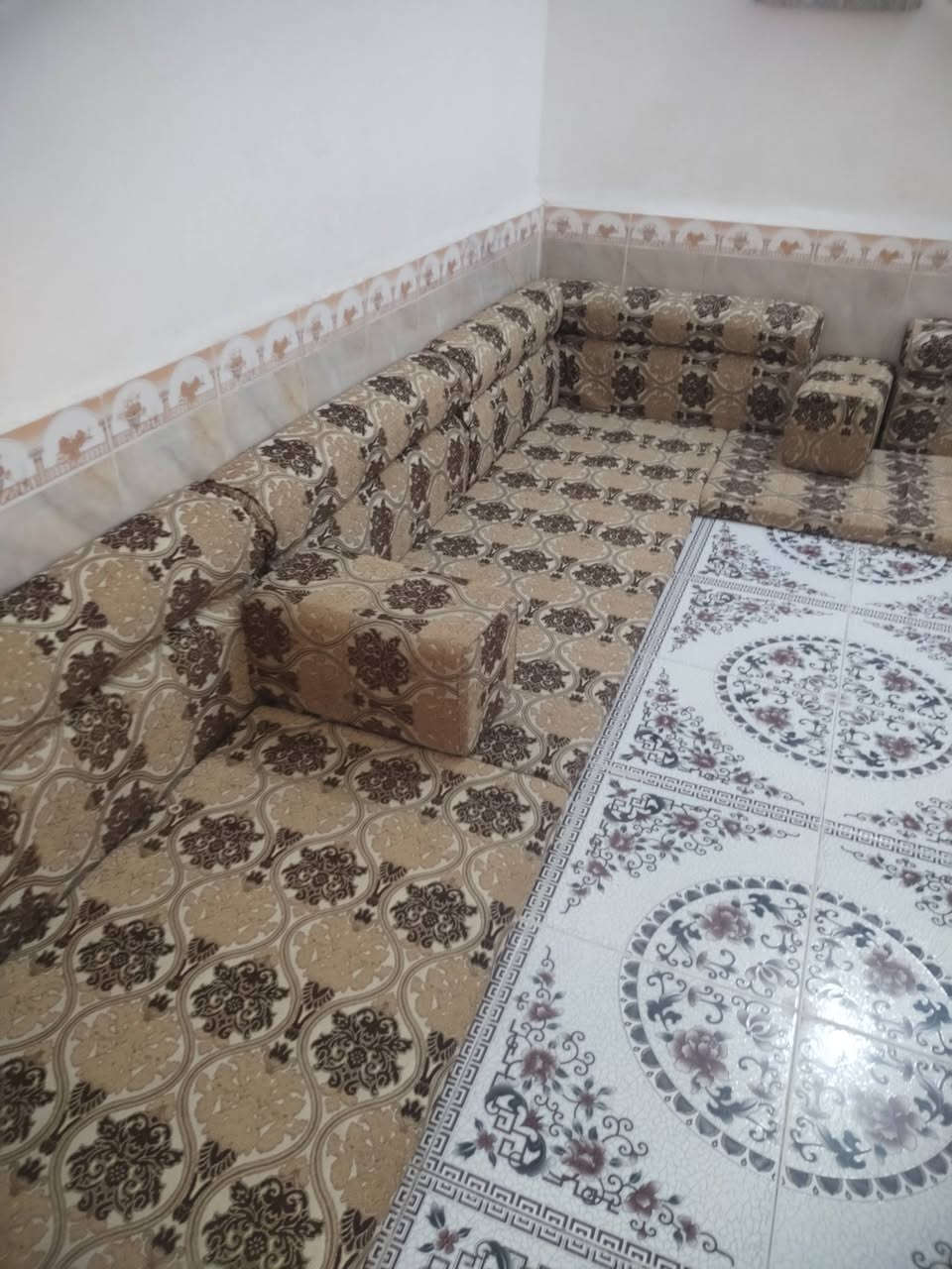 جلسات عربيه البيع نضيف كلش ناصريه مركز
***********
