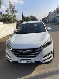 توكسان 2017 خليجي رقم بغداد خمسه ويل كب   قطعتين تبريد    كامره خلفيه ...