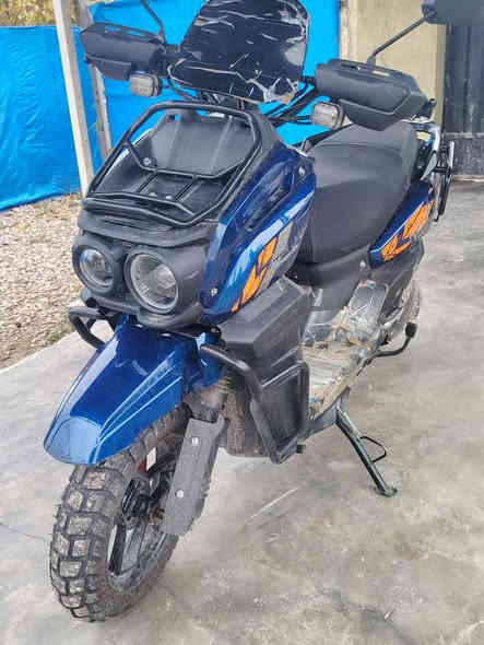 اباجي جديد لوك استخدام قليل جدآ بطاريات 6 سرعه 99  شركه ويلي وتر بروف ضد الماء يمشيك بل شحنه الواحده 85 كيلو مكاني صلاح الدين سعر مليون وبيه مجال ***********
