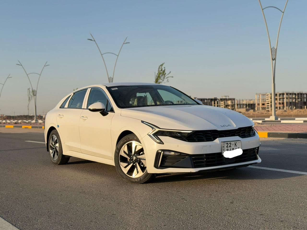 السلام عليكم. كيا K5
موديل 2024. خليجي رقم اربيل ( شمالي) مواصفاتها. بصمة تشغيل عن بعد تبريد قطعتين كشن كهربائي حساسات كامره شاشه كبيره تدعم كار بلي نضام قياده متعدد مثبت سرعه تحكم ستيرن كامل   كفاله عامة جديده السياره واحلا من الصور مواصفاتها باقيه معروفه 
مكاني بصره
شراي يخابر
***********
